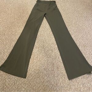 Lululemon flared align size 4